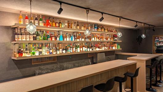 BAR 8up ダイニング・バーの内装・外観写真（レビュー）